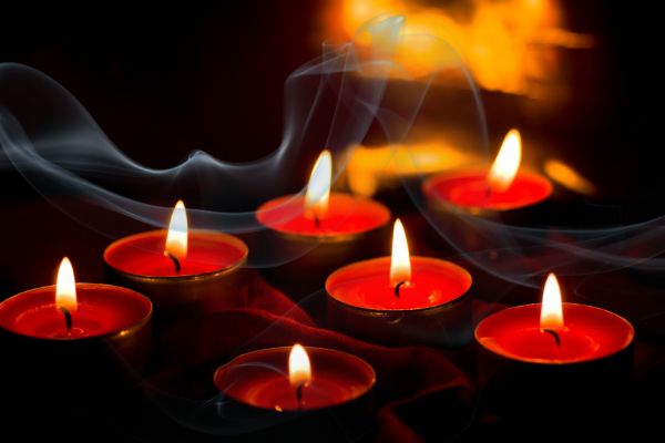 importancia de las velas rojas para parejas