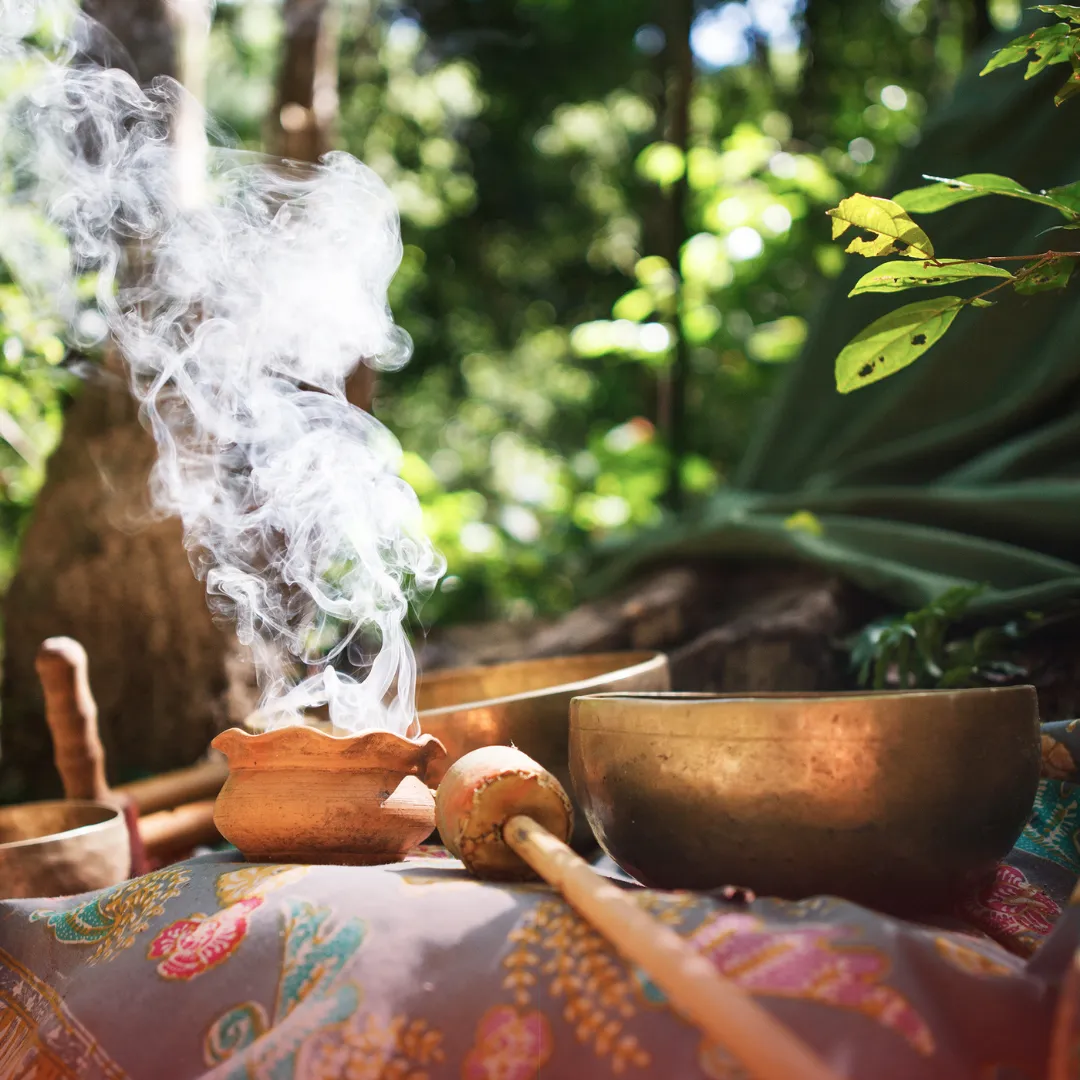 Limpias y barridas espirituales — brujos veracruzanos en Chicago